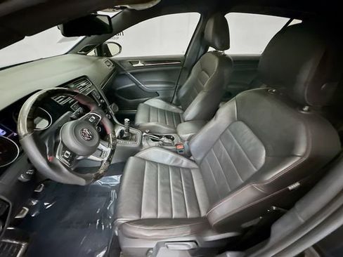Used 2017 Volkswagen GTI SE image 20