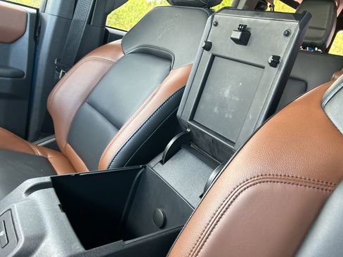 Used 2024 Ford Bronco Outer Banks image 32