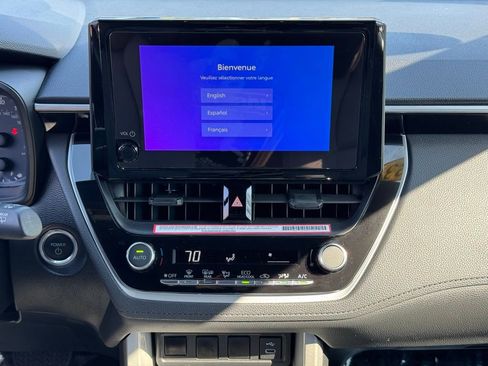 Used 2023 Toyota Corolla Cross SE image 15