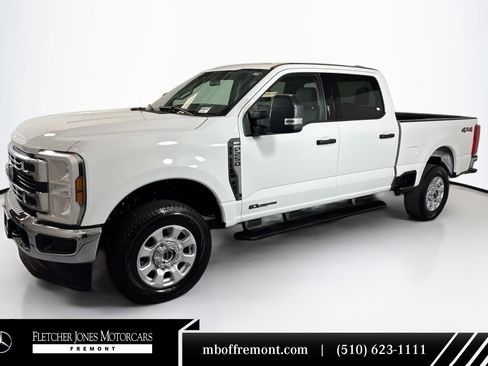 Used 2024 Ford F250 XLT image 1