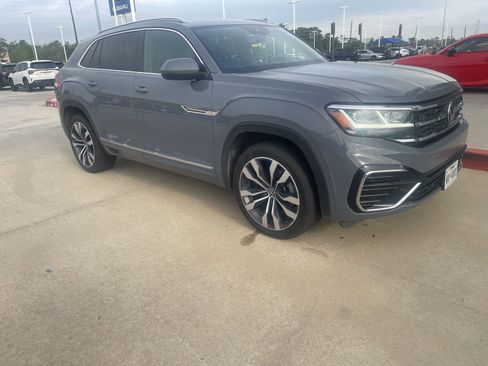 Used 2021 Volkswagen Atlas Cross Sport SEL R-Line w/ Cross Sport MDO Package image 1