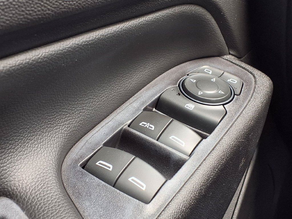 Used 2020 Chevrolet Equinox LT FWD image 20