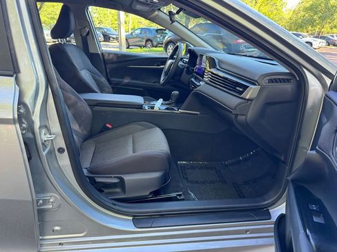 Used 2025 Toyota Camry LE FWD image 8