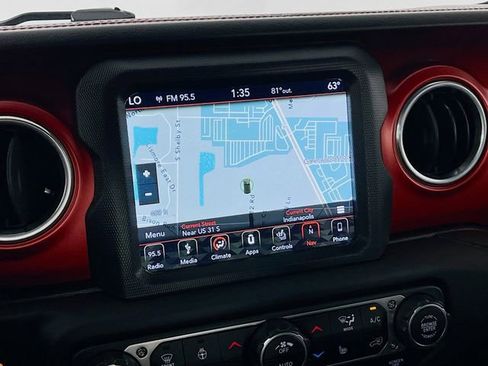 Used 2018 Jeep Wrangler Unlimited Rubicon AWD/4WD image 18