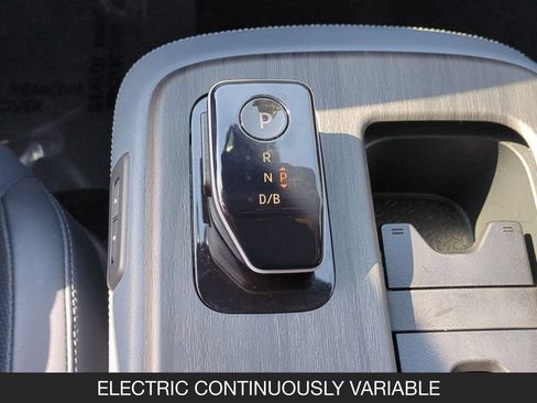 Used 2023 Nissan Ariya AWD/4WD image 20
