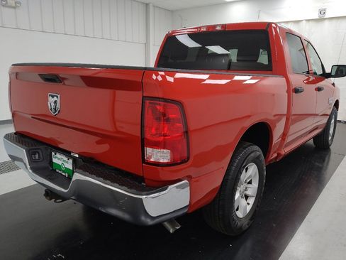 Used 2022 RAM 1500 Classic SLT RWD image 9