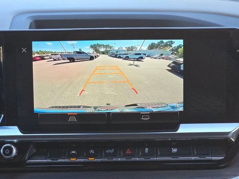 Certified 2025 GMC Sierra 1500 SLT image 20