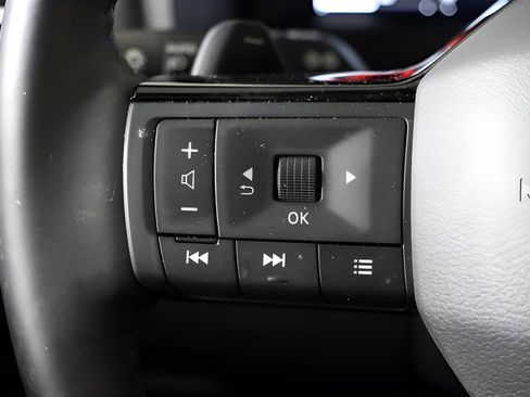 Used 2025 Nissan Rogue SL w/ Tech Package image 24