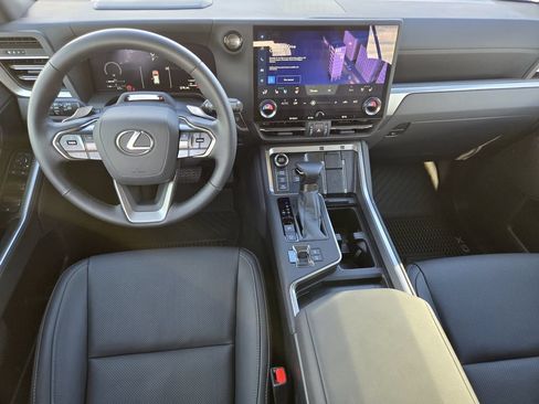 Used 2026 Lexus GX 550 AWD/4WD image 25