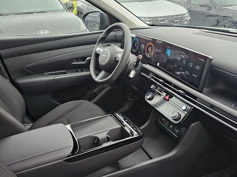 New 2026 Hyundai Tucson Blue SE image 10