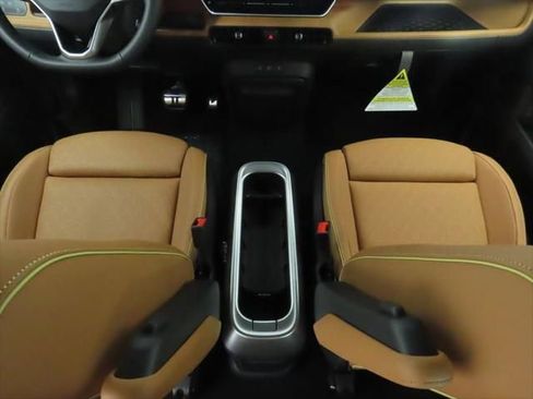 New 2025 Volkswagen ID. Buzz Pro S image 17