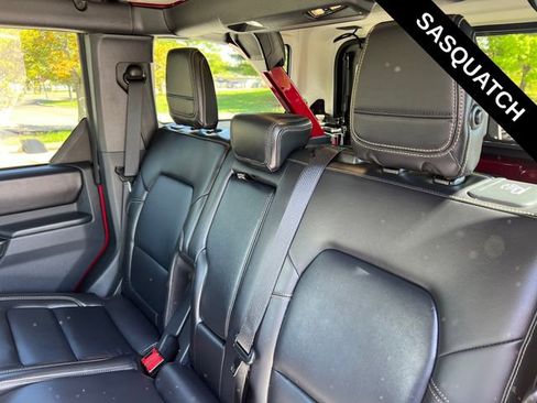 Used 2025 Ford Bronco Badlands AWD/4WD image 25