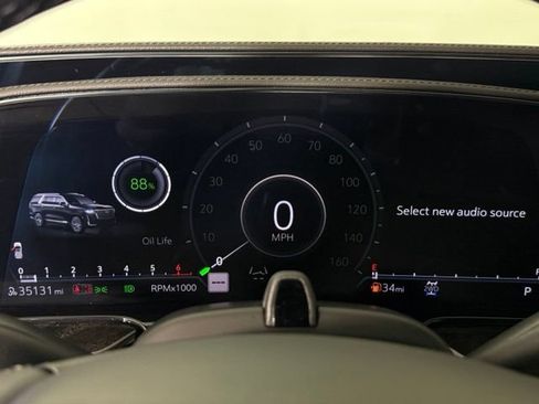 Used 2023 Cadillac Escalade Premium Luxury AWD/4WD image 22