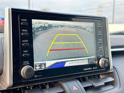 Used 2021 Toyota RAV4 XLE w/ Convenience Package image 23