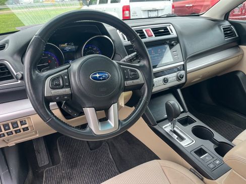 Used 2015 Subaru Outback 2.5i Premium AWD/4WD image 9