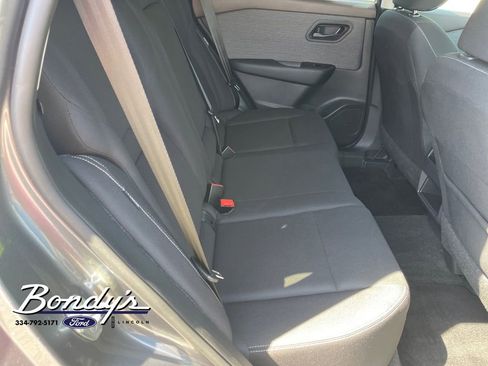 Used 2023 Nissan Rogue S FWD image 16