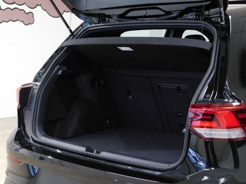 Used 2026 Volkswagen Golf image 89