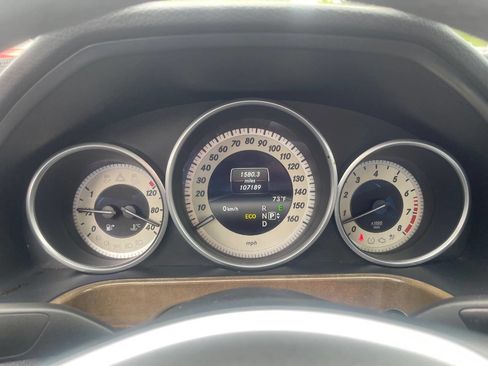 Used 2014 Mercedes-Benz E 550 4MATIC Sedan image 15
