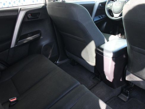 Used 2017 Toyota RAV4 LE image 16