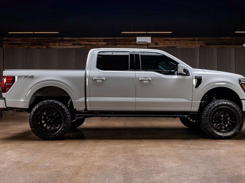 Used 2026 Ford F150 Lariat w/ Equipment Group 502A High AWD/4WD image 11