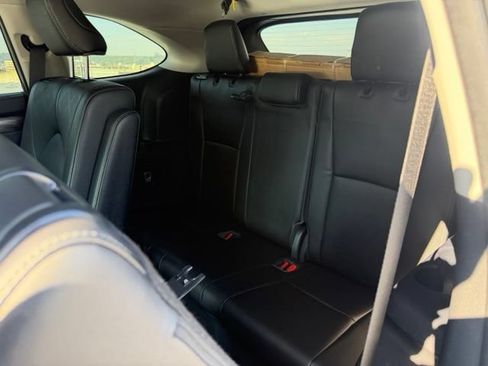 Used 2023 Toyota Highlander Platinum AWD/4WD image 12