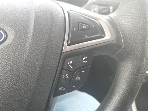 Used 2020 Ford Fusion SE image 34