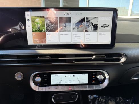 Used 2025 Genesis GV60 RWD image 18