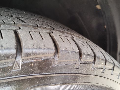 Used 2015 Toyota RAV4 LE image 12