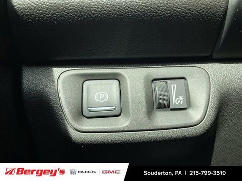 Certified 2023 GMC Acadia SLE w/ Driver Convenience Package AWD/4WD image 21