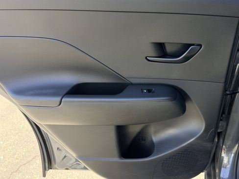 Used 2024 Hyundai Kona SEL FWD image 16