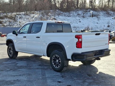 Used 2023 Chevrolet Silverado 1500 ZR2 image 4