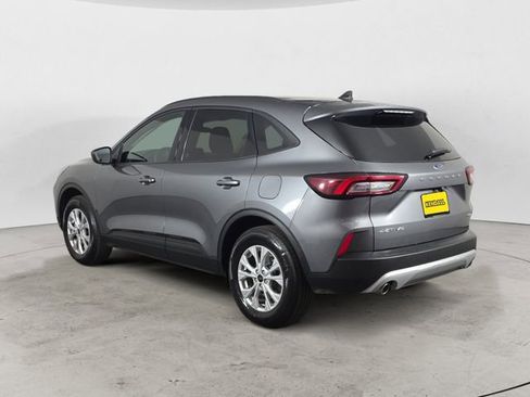 Used 2025 Ford Escape Active w/ Cold Weather Package image 3