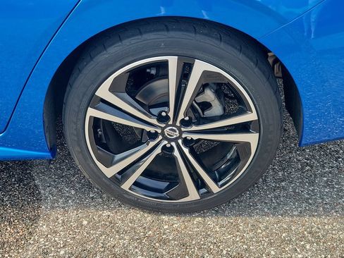 Certified 2020 Nissan Sentra SR w/ Trunk Package FWD image 5