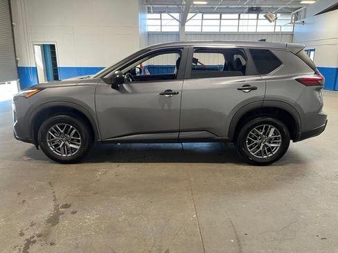 Used 2024 Nissan Rogue S AWD/4WD image 6