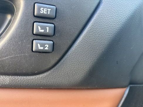 Used 2018 Subaru Outback 3.6R Touring image 9