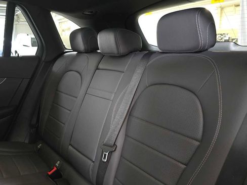 Used 2020 Mercedes-Benz GLC 300 4MATIC image 17