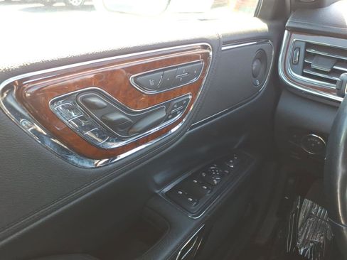 Used 2020 Lincoln Continental Reserve AWD/4WD image 22