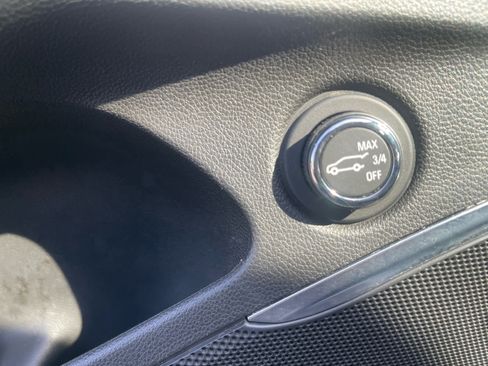 Used 2023 Buick Enclave Essence w/ Experience Buick Package FWD image 12