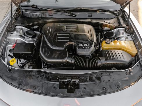 Used 2018 Dodge Charger SXT image 59