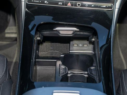 Used 2025 Mercedes-Benz C 300 Sedan image 25