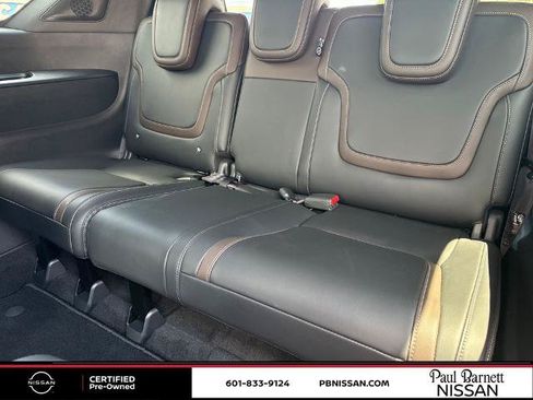 Certified 2025 Nissan Armada SL w/ Captain's Chari Seat Package AWD/4WD image 23