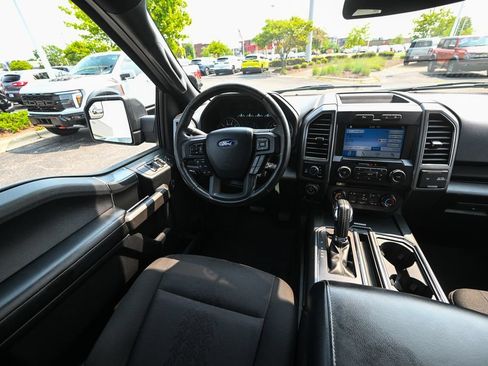 Used 2018 Ford F150 XLT w/ Equipment Group 302A Luxury AWD/4WD image 32