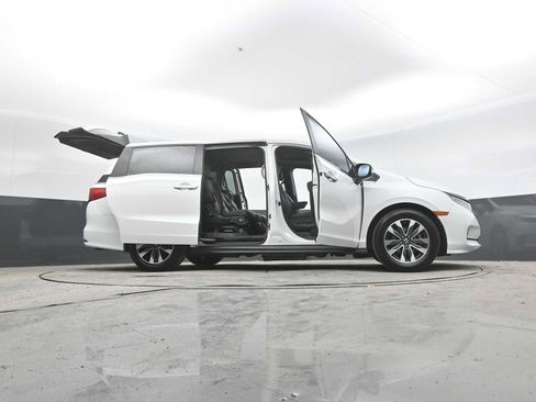 Used 2023 Honda Odyssey EX-L image 39