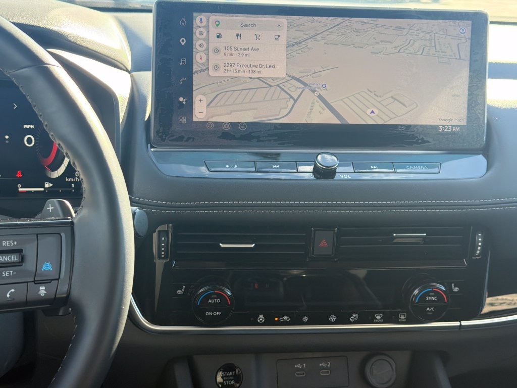 Used 2025 Nissan Rogue SL AWD/4WD image 22