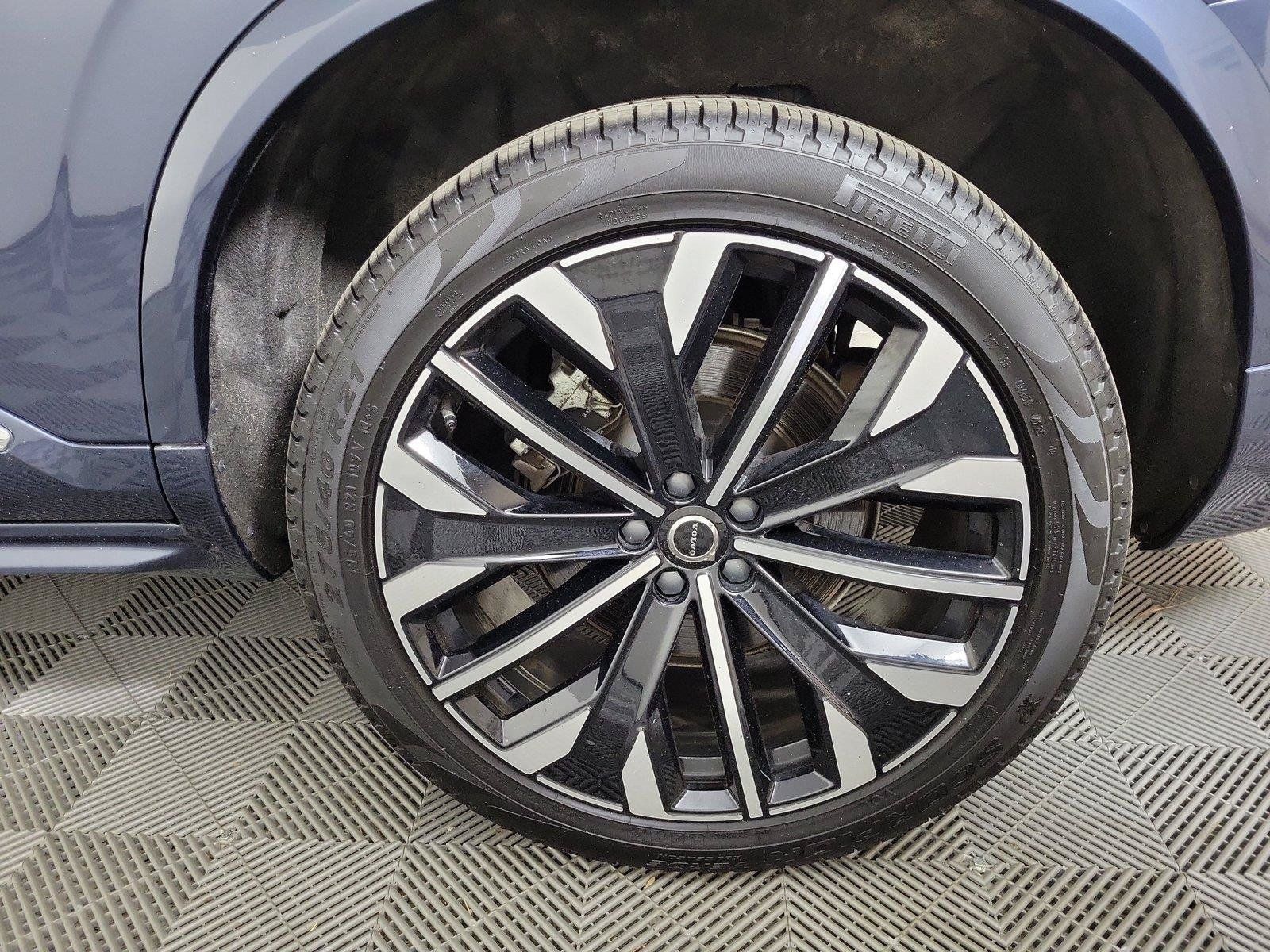 Certified 2026 Volvo XC90 B6 Plus AWD/4WD image 11