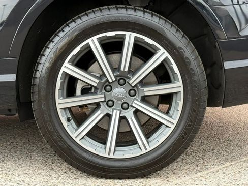 Used 2017 Audi Q7 3.0T Premium Plus AWD/4WD image 27