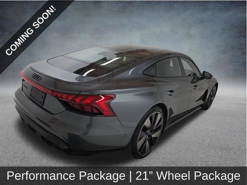 Used 2024 Audi e-tron GT Prestige w/ Prestige Package image 4