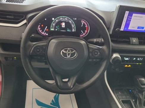 Used 2023 Toyota RAV4 LE FWD image 6
