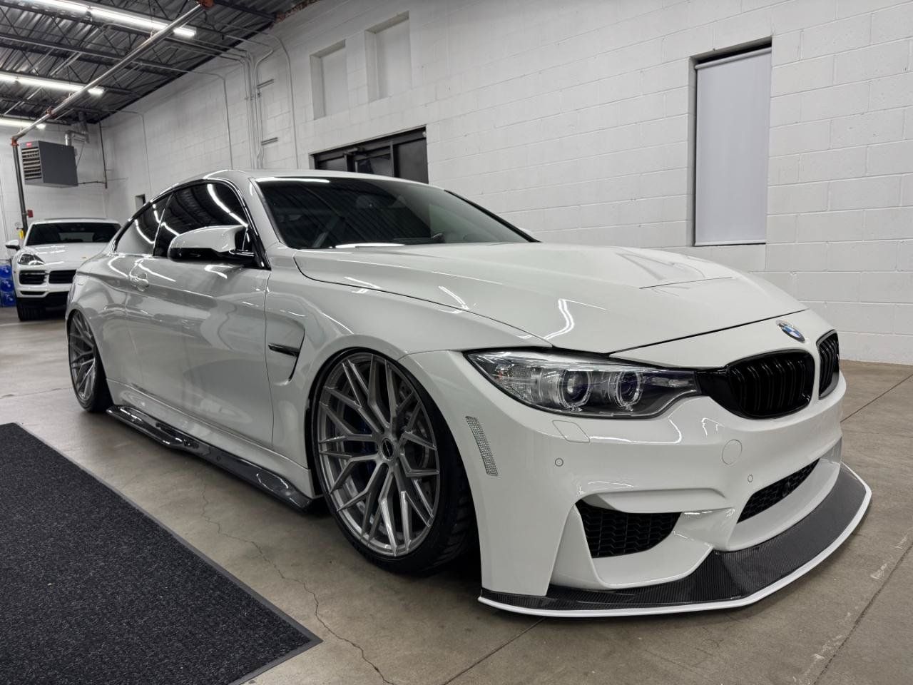 Used 2015 BMW M4 Coupe RWD image 3