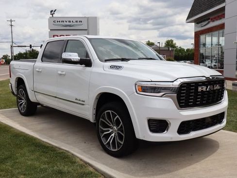 Used 2025 RAM 1500 Tungsten AWD/4WD image 3